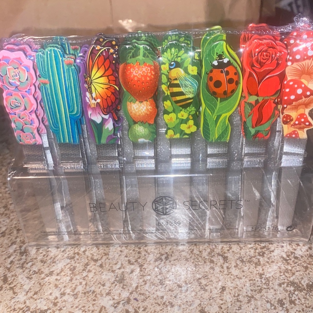 Beauty Secrets Decorative Floral & Fruit Nail Clippers/ Tweezers